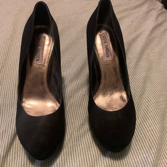 Steve Madden Suede Pumps - Picture 2 of 8